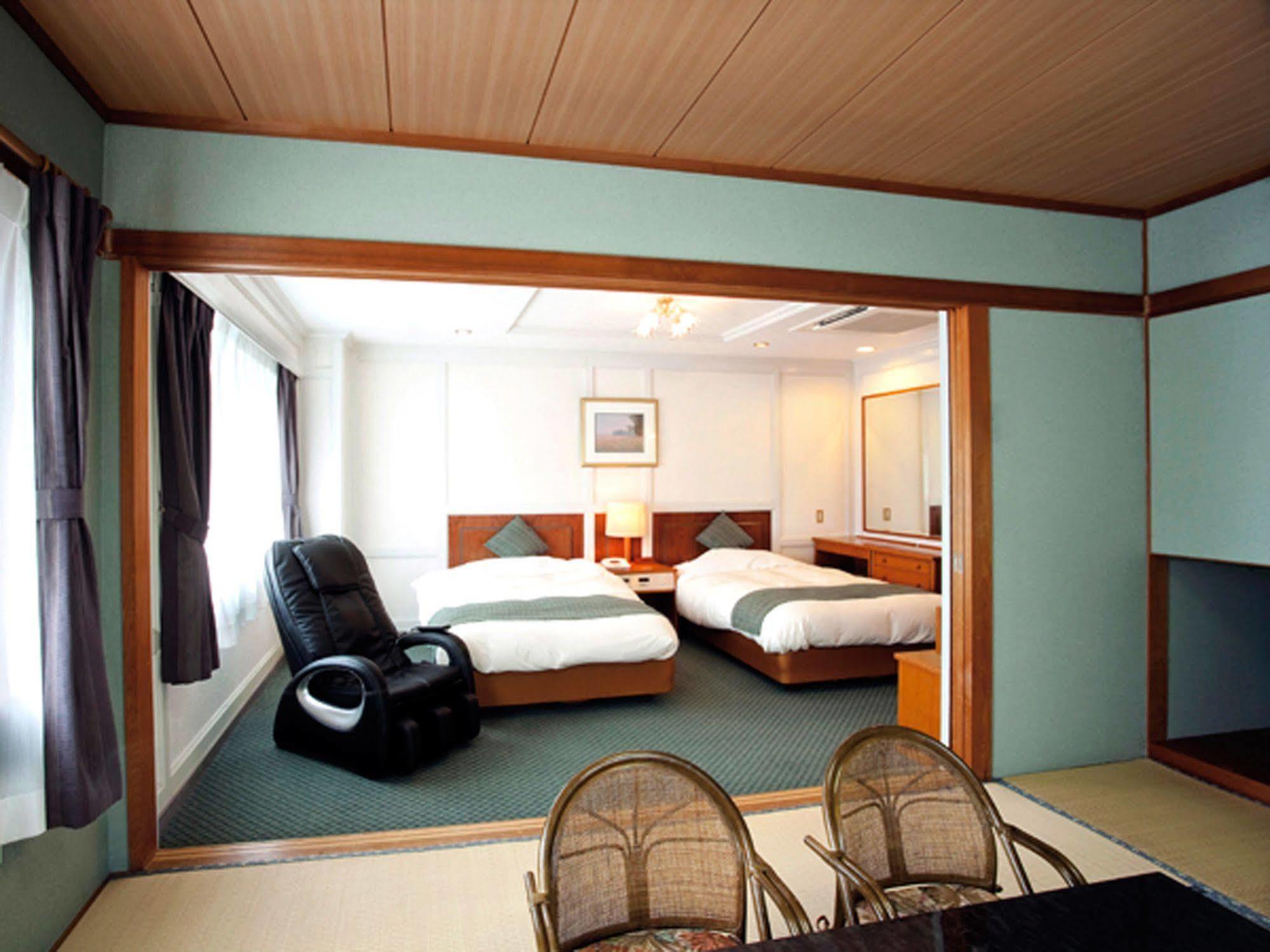 Hotel Green Plaza Gora Хаконе Екстериор снимка